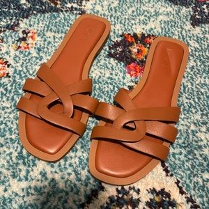 Loft sandals